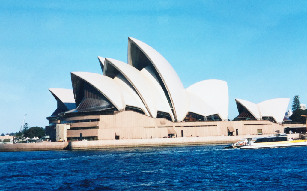  Sydney opera house